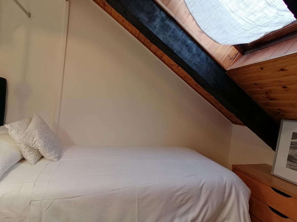 Mercanti Attic Version * Milaan